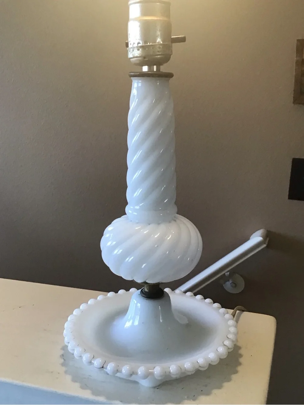 Vintage 12” Swirl Milkglass Handpainted Hob Knob Accent Lamp